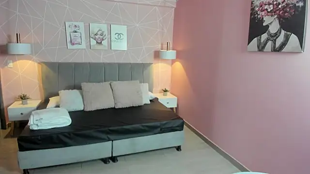 Snapshot of zara__sweet chatting on 12/05/25, 01:20 zara sweet online show from 12/05/25, 01:20