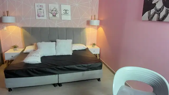 Snapshot of zara__sweet chatting on 02/14/26, 12:35 zara sweet online show from 02/14/26, 12:35