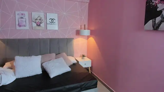 zara  sweet online show from 04/22/26, 03:24