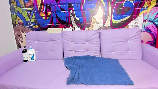 Snapshot of jessi_and_boy chatting on 10/13/25, 11:05 jessi and boy online show from 10/13/25, 11:05