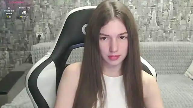 Snapshot of MissMiaCutie chatting on 09/17/25, 10:06 MissMiaCutie online show from 09/17/25, 10:06