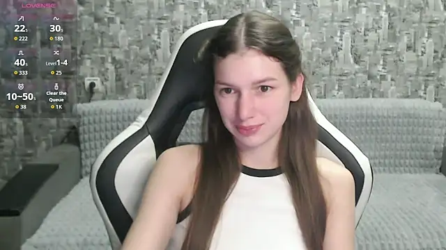 Snapshot of MissMiaCutie chatting on 09/25/25, 01:04 MissMiaCutie online show from 09/25/25, 01:04