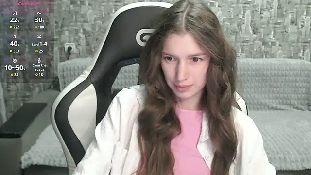 Snapshot of MissMiaCutie chatting on 09/29/25, 12:21 MissMiaCutie online show from 09/29/25, 12:21