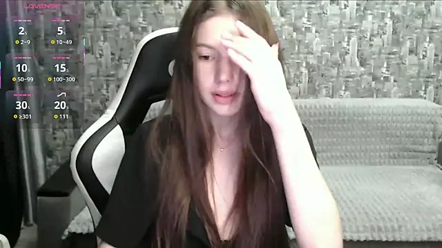 Snapshot of MissMiaCutie chatting on 10/11/25, 08:24 MissMiaCutie online show from 10/11/25, 08:24