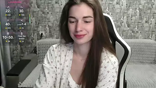 Snapshot of MissMiaCutie chatting on 10/18/25, 11:33 MissMiaCutie online show from 10/18/25, 11:33