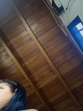 Snapshot of Kylie2211 chatting on 11/21/25, 11:09 Kylie2211 online show from 11/21/25, 11:09