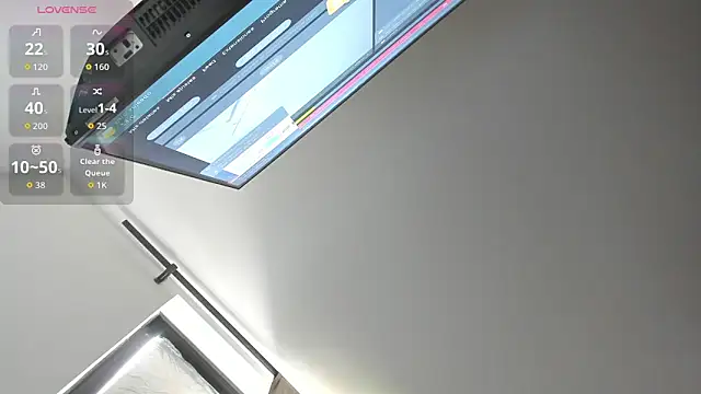 Kylie2211 online show from 04/25/26, 04:37