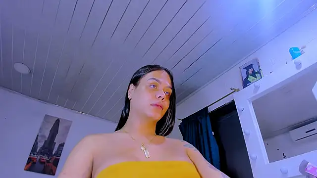 LatinVenuz online show from 03/27/26, 06:08