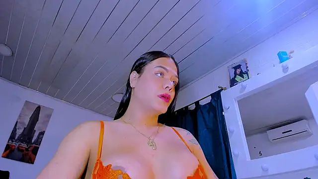 LatinVenuz online show from 03/31/26, 10:54