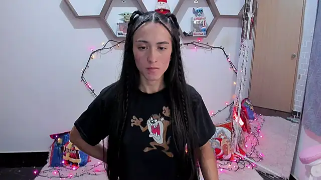 SharonSander online show from 12/22/24, 04:50