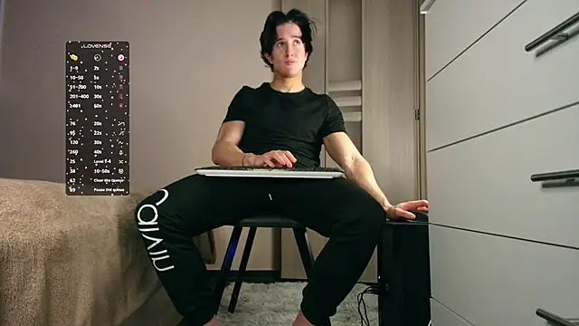 ChristianLevine  online show from 03/11/26, 07:31