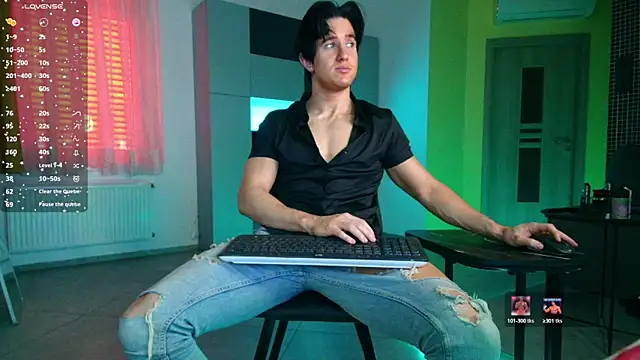 ChristianLevine  online show from 05/14/26, 08:43