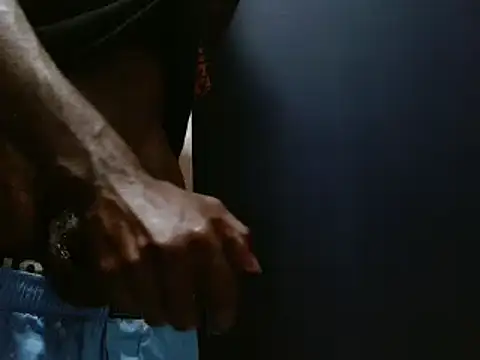 Snapshot of phbbcsham chatting on 12/05/24, 08:00 phbbcsham online show from 12/05/24, 08:00