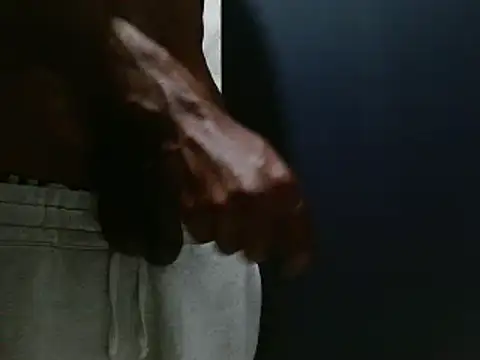 Snapshot of phbbcsham chatting on 12/16/24, 02:47 phbbcsham online show from 12/16/24, 02:47