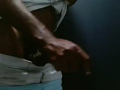 Snapshot of phbbcsham chatting on 01/02/25, 11:06 phbbcsham online show from 01/02/25, 11:06