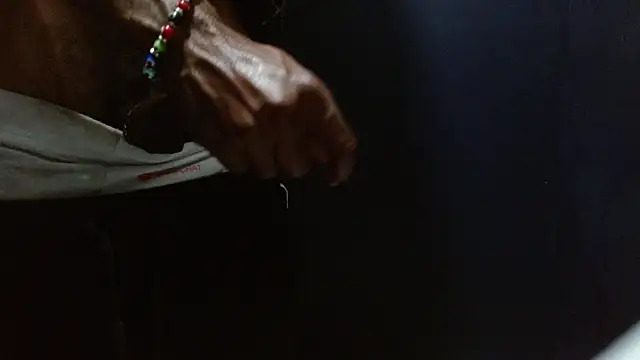 Snapshot of phbbcsham chatting on 02/18/25, 08:36 phbbcsham online show from 02/18/25, 08:36