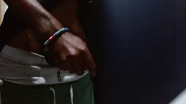 Snapshot of phbbcsham chatting on 02/24/25, 06:26 phbbcsham online show from 02/24/25, 06:26