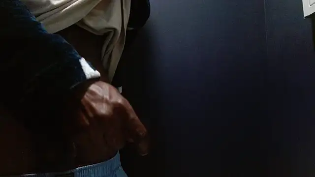 Snapshot of phbbcsham chatting on 12/05/25, 05:20 phbbcsham online show from 12/05/25, 05:20