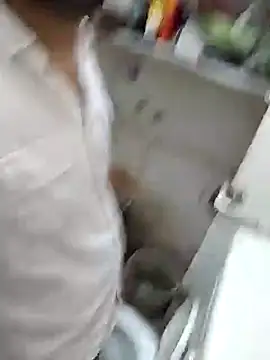 Vickyy 001 online show from 12/18/24, 12:51