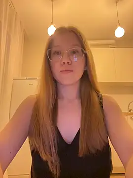 Eva Weyne online show from 10/22/25, 06:29