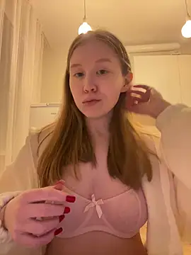 Eva Weyne online show from 02/25/26, 08:18