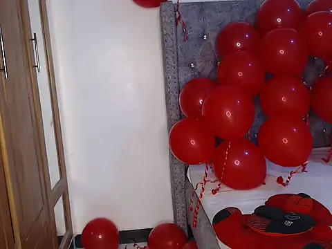 chococreamie online show from 02/16/25, 06:54