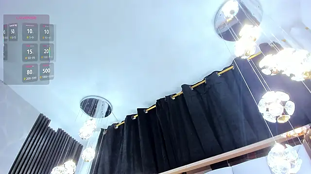 SarayRoyse online show from 10/16/25, 07:37