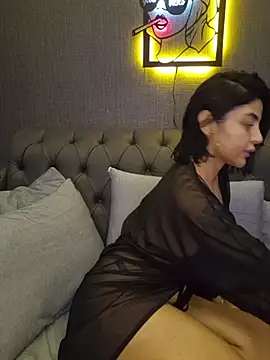 Snapshot of Esmertarcinim chatting on 01/12/26, 03:28 Esmertarcinim online show from 01/12/26, 03:28