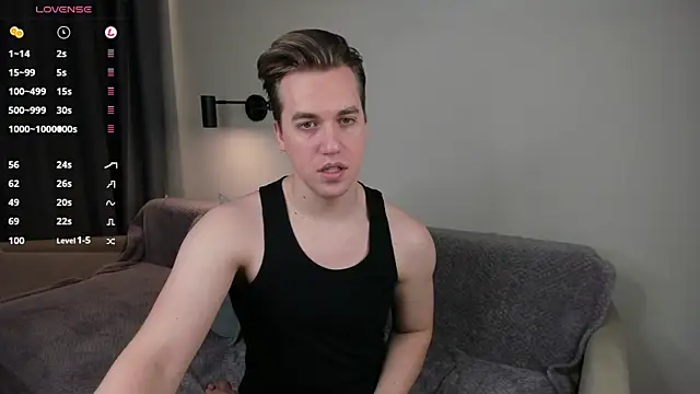 Snapshot of AustinButler chatting on 01/04/25, 08:16 AustinButler online show from 01/04/25, 08:16