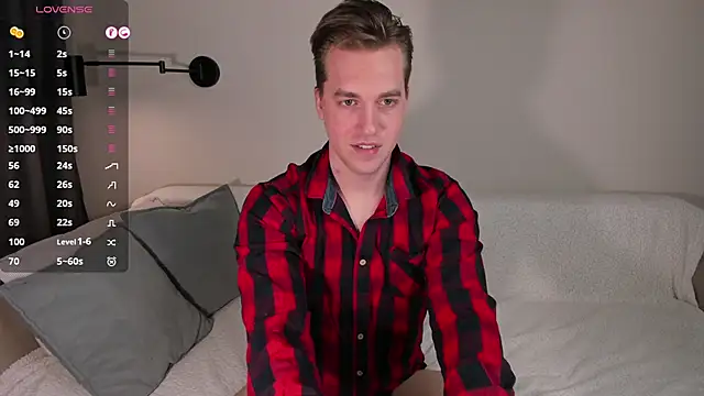 Snapshot of AustinButler chatting on 03/22/25, 08:37 AustinButler online show from 03/22/25, 08:37