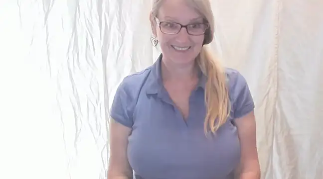 irinamaux online show from 02/20/25, 07:45