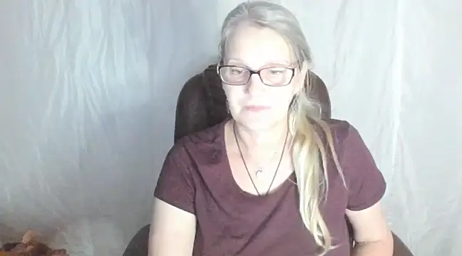 irinamaux online show from 02/27/25, 07:37