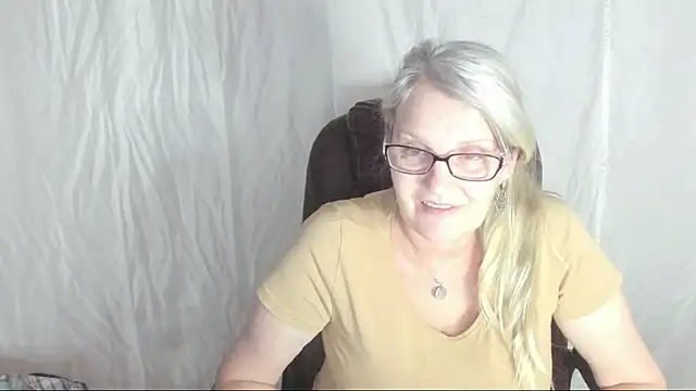 irinamaux online show from 03/05/25, 12:22