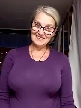 irinamaux online show from 09/25/25, 05:00