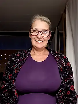 irinamaux online show from 10/03/25, 03:25