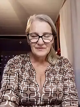 irinamaux online show from 11/07/25, 07:03