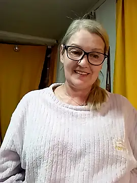 irinamaux online show from 03/23/26, 11:42