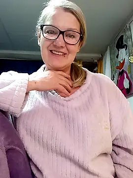 irinamaux online show from 04/04/26, 02:43