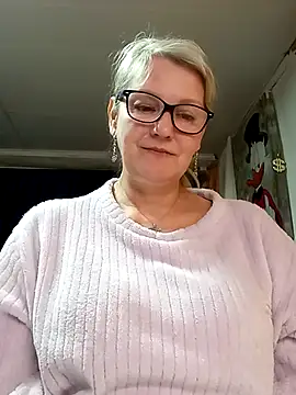 irinamaux online show from 04/21/26, 01:42