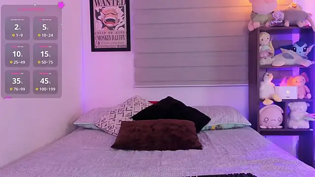 Snapshot of _Skie_ chatting on 03/27/26, 03:45 Skie online show from 03/27/26, 03:45