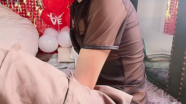 Levii Ackermann online show from 02/12/25, 02:10