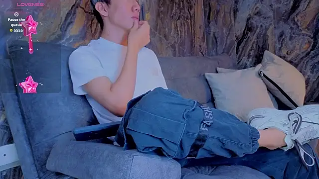 Levii Ackermann online show from 10/01/25, 03:29