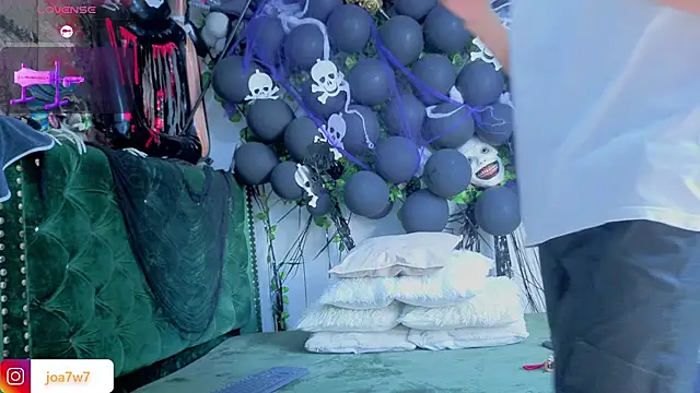 Levii Ackermann online show from 10/31/25, 01:45