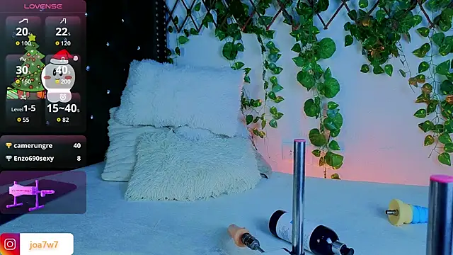 Snapshot of Levii_Ackermann chatting on 12/20/25, 01:45 Levii Ackermann online show from 12/20/25, 01:45