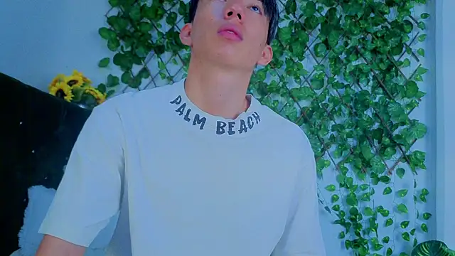 Snapshot of Levii_Ackermann chatting on 01/10/26, 06:42 Levii Ackermann online show from 01/10/26, 06:42