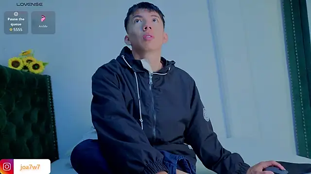 Levii Ackermann online show from 04/23/26, 01:57