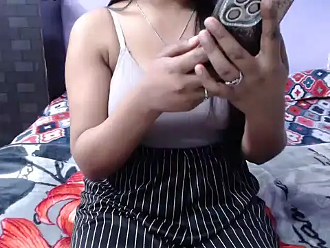 Freya nia online show from 02/09/25, 06:16