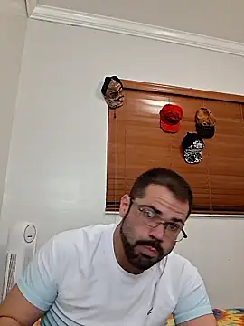 Snapshot of Zander823 chatting on 02/05/26, 07:35 Zander823 online show from 02/05/26, 07:35