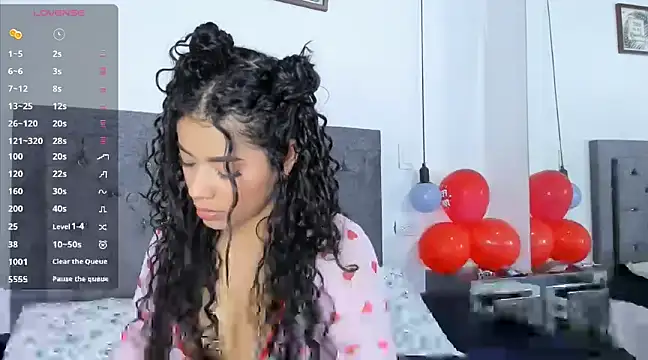 Snapshot of Meghan_taylor__ chatting on 02/14/25, 09:10 Meghan taylor online show from 02/14/25, 09:10