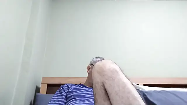 BIGUNCUTHARDCOCK online show from 10/26/25, 12:44